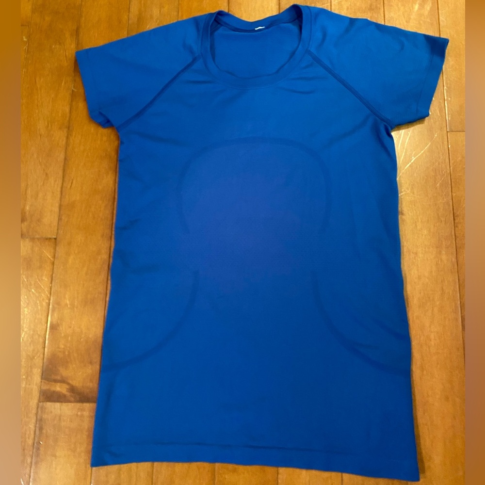 Lululemon Run Swiftly Tech tee t electric blue 8 perfect